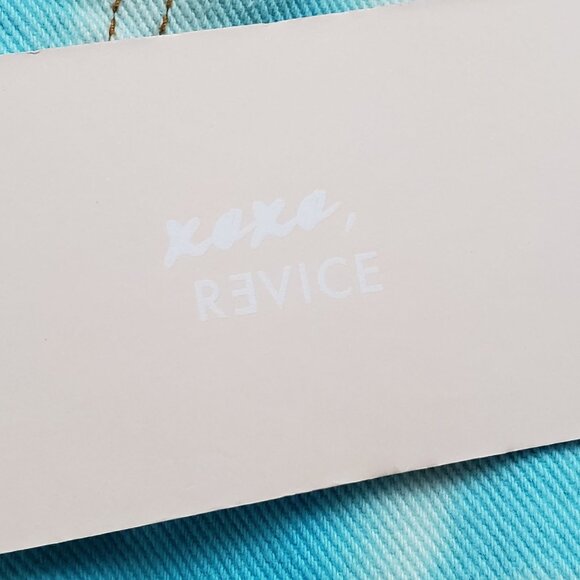 NWT Revice Women’s Denim Buttonfly Hollywood Shorts in Making Dreams Tie Dye 27 - Picture 5 of 8